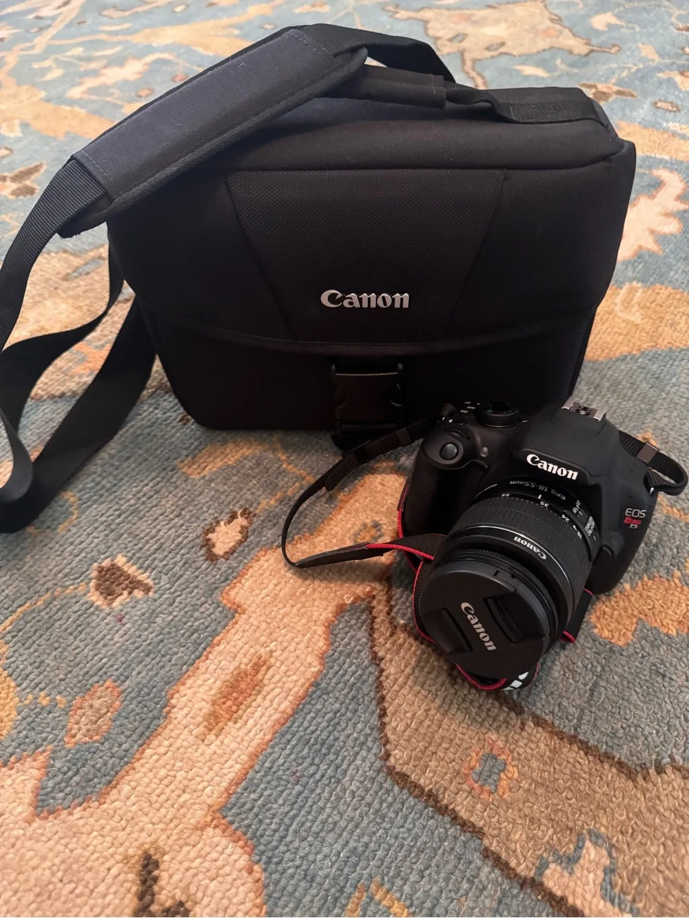 Cannon EOS Rebel T5 - Camera Bundle